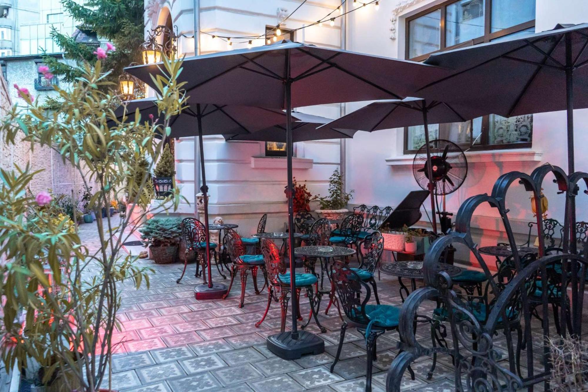 Conacul Coroanei Luxury Boutique Hotel بوخارست المظهر الخارجي الصورة
