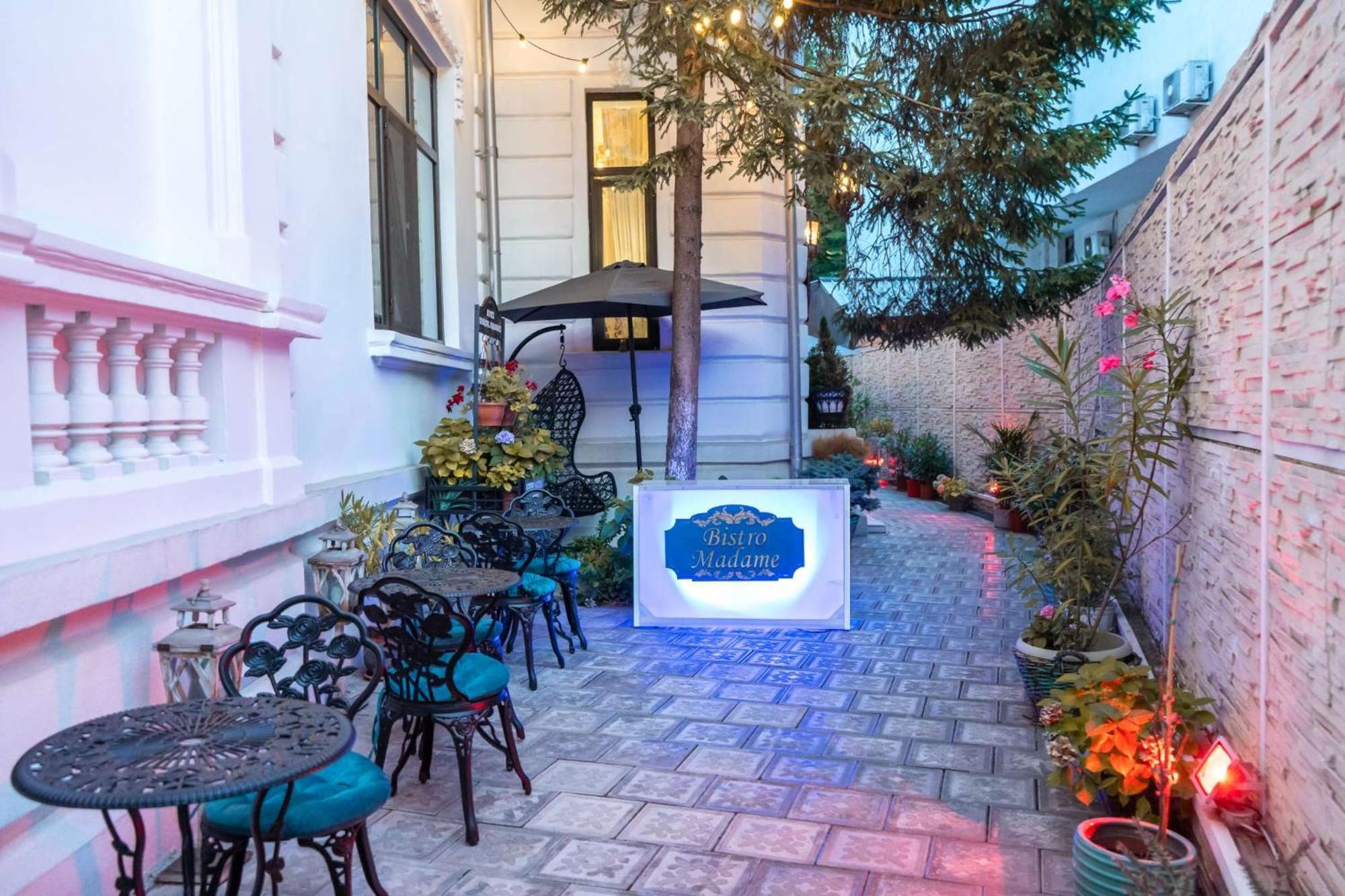 Conacul Coroanei Luxury Boutique Hotel بوخارست المظهر الخارجي الصورة