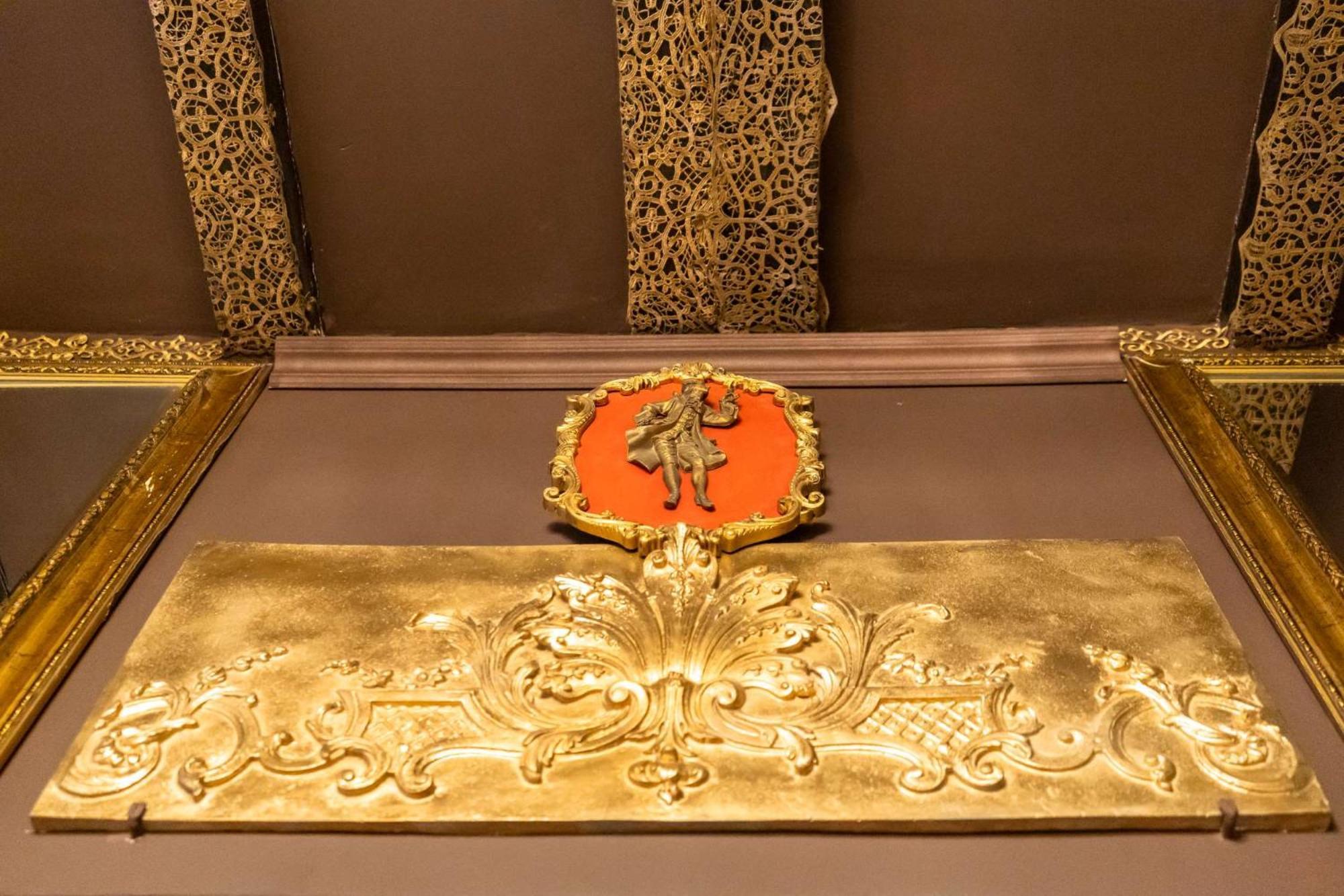 Conacul Coroanei Luxury Boutique Hotel بوخارست المظهر الخارجي الصورة